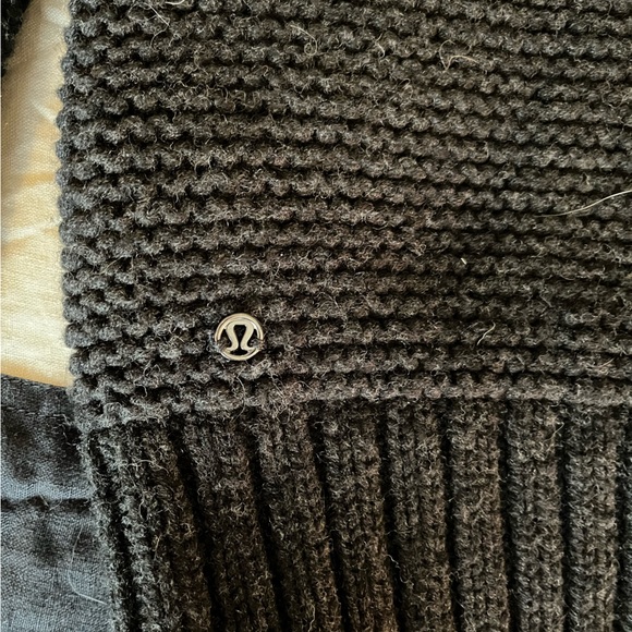 Lululemon Wool Sweater - Picture 5 of 8
